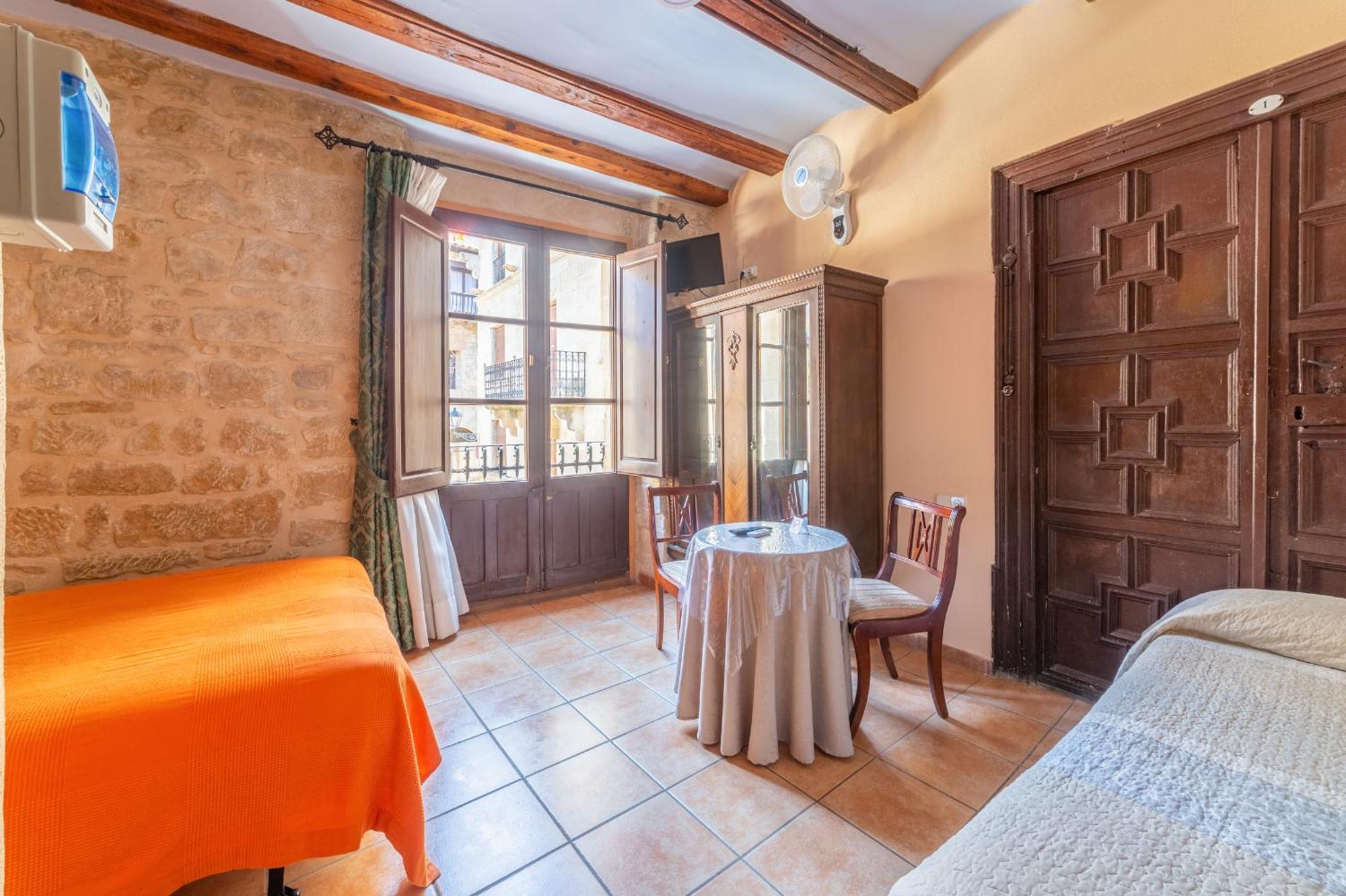 Hotel Fonda La Plaza Valderrobres Zewnętrze zdjęcie