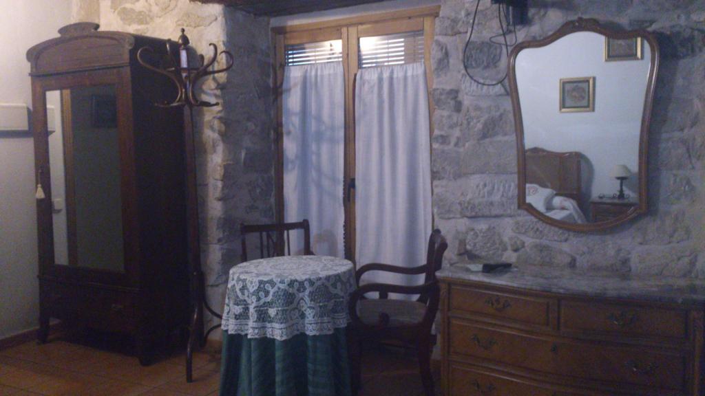 Hotel Fonda La Plaza Valderrobres Pokój zdjęcie